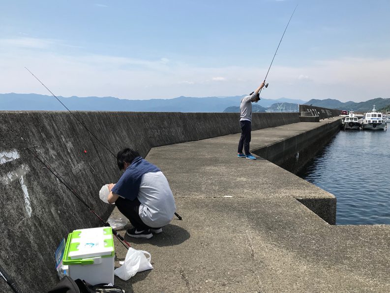 俺のリアル釣りバカ日誌 Vol 02 田中くん ノアと行く臼杵キス釣り編 Triblog 株式会社トリアナのブログ